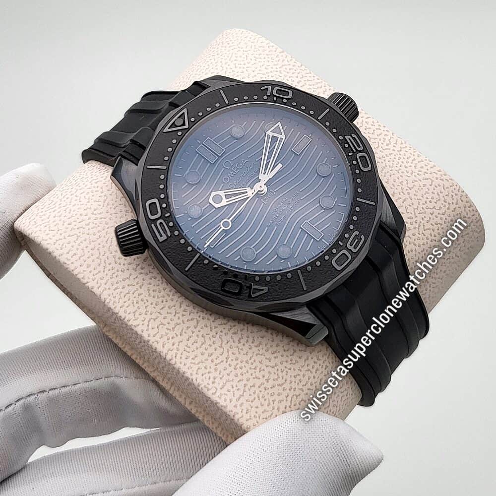 Omega Seamaster Diver 300M Black Ceramic On Rubber Strap 43.5mm Swiss ETA 8806 Automatic Movement Replica Top Quality Exact 11 Supe