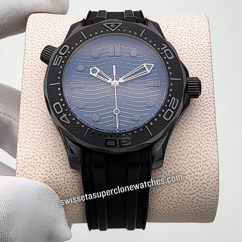 Omega Seamaster Diver 300M Black Ceramic On Rubber Strap 43.5mm Swiss ETA 8806 Automatic Movement Replica Top Quality Exact 11 Super (1)