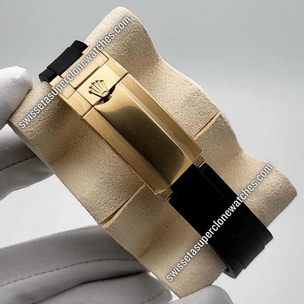 Rolex Cosmograph Daytona 18kt Yellow Gold Oysterflex Turquoise Blue and Black Dial 40mm 4131 Automatic Movement Replica Top Quality Exact 11 Super C (4)